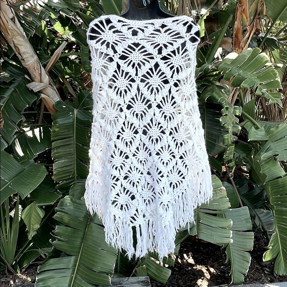 Crochet fringe shawl